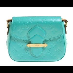 LOUIS Vuitton Vernis Bellflower